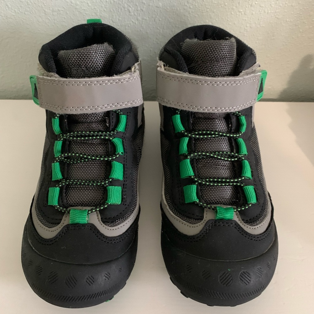 Kids waterproof hiking boots size 1